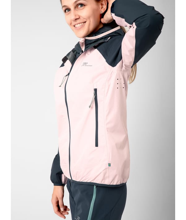 2117 7614907 women klacken 2,5 layer rain jacket black front